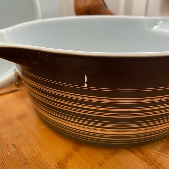 Pyrex 2 1/2qt covered casserole“Terra”. Vintage Pyrex covered baking dish. - Picture 8 of 11